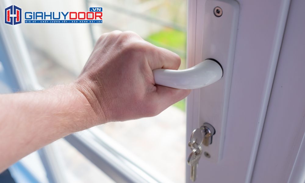 Cửa nhựa Sài Gòn P1R4